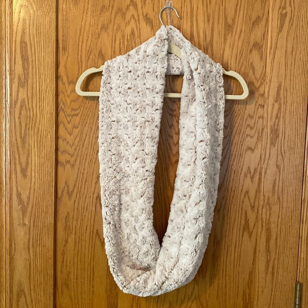 Soft Faux Fur Infinity Scarf